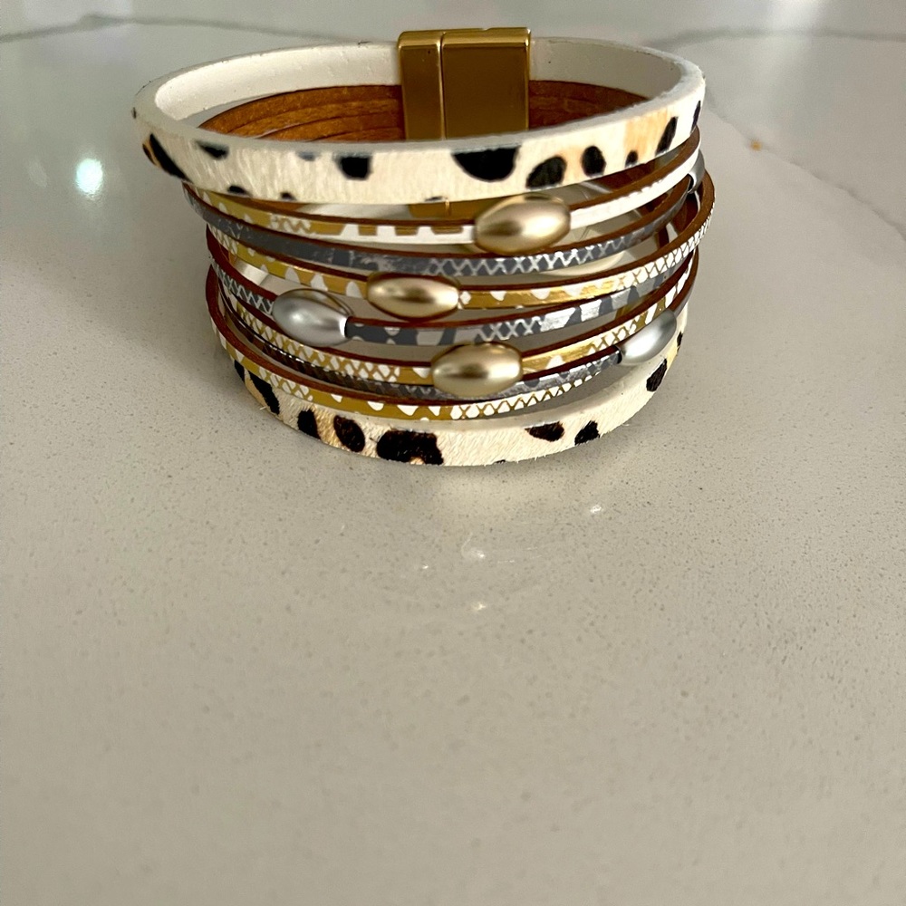 Cuff bracelet